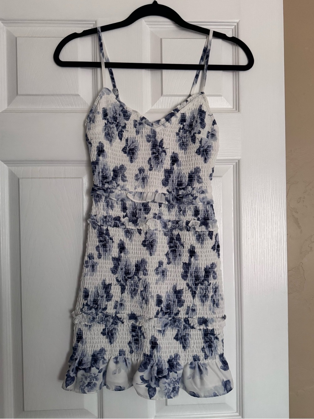 Abercrombie & Fitch White and Navy Smocked Floral Dress